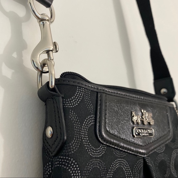 Coach | Crossover Bag - Picture 5 of 8